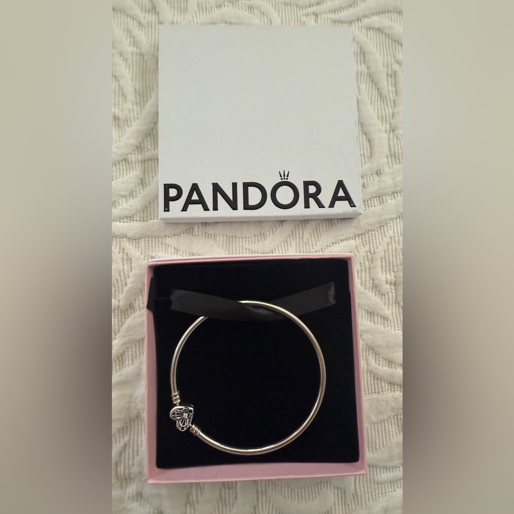 Pandora Heart Charm Silver Bracelet 9 inch